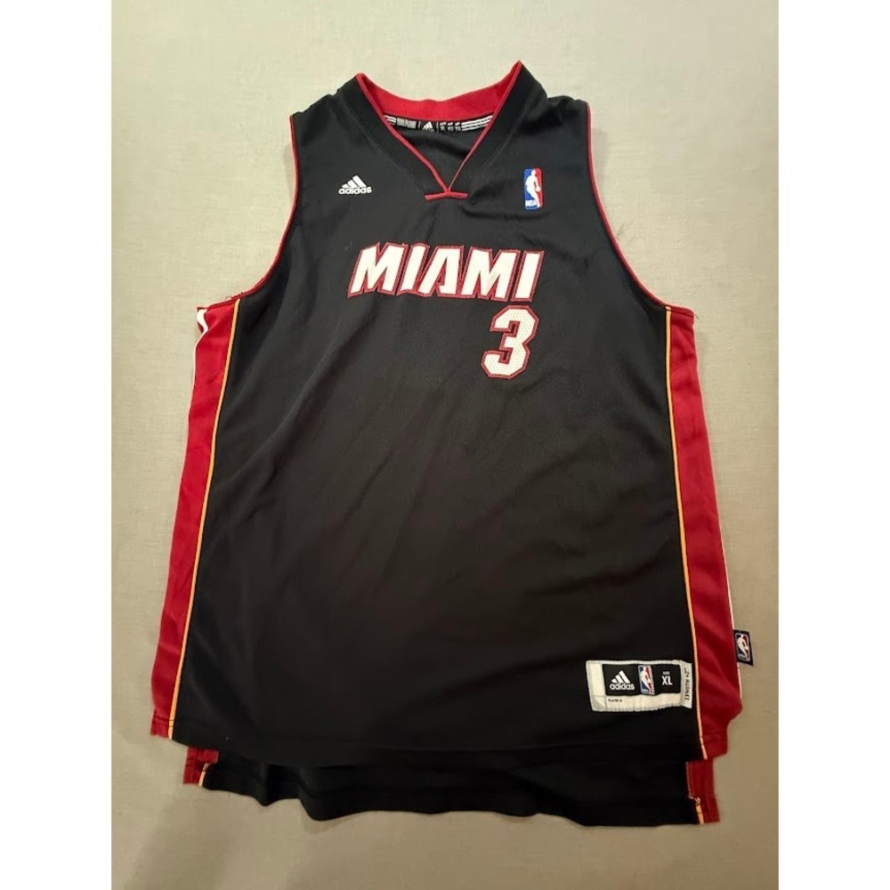 Miami Heat LeBron James #3 Adidas Basketball Jersey Black Red XL Youth
